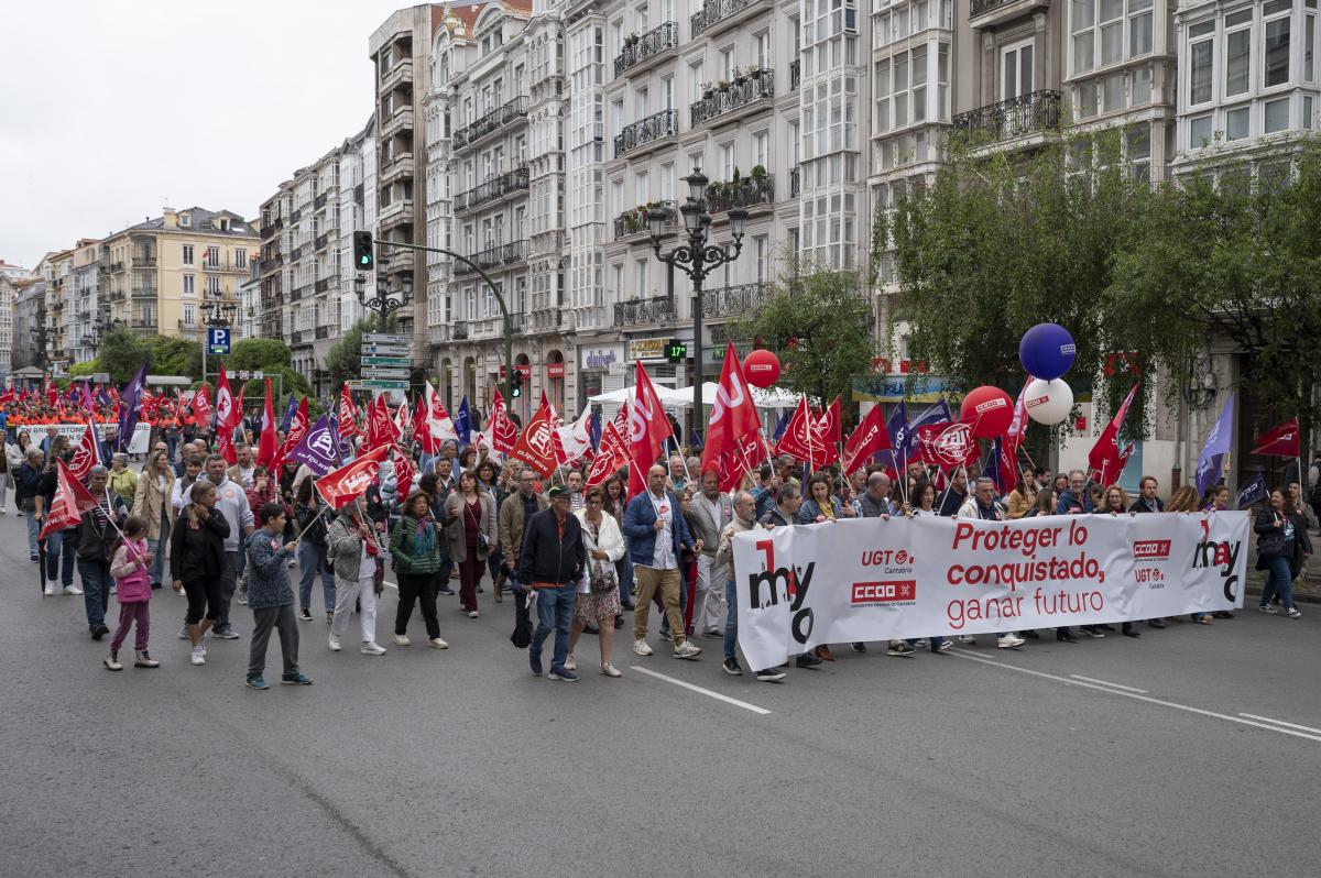 Galera de imgenes 1 de Mayo 2025