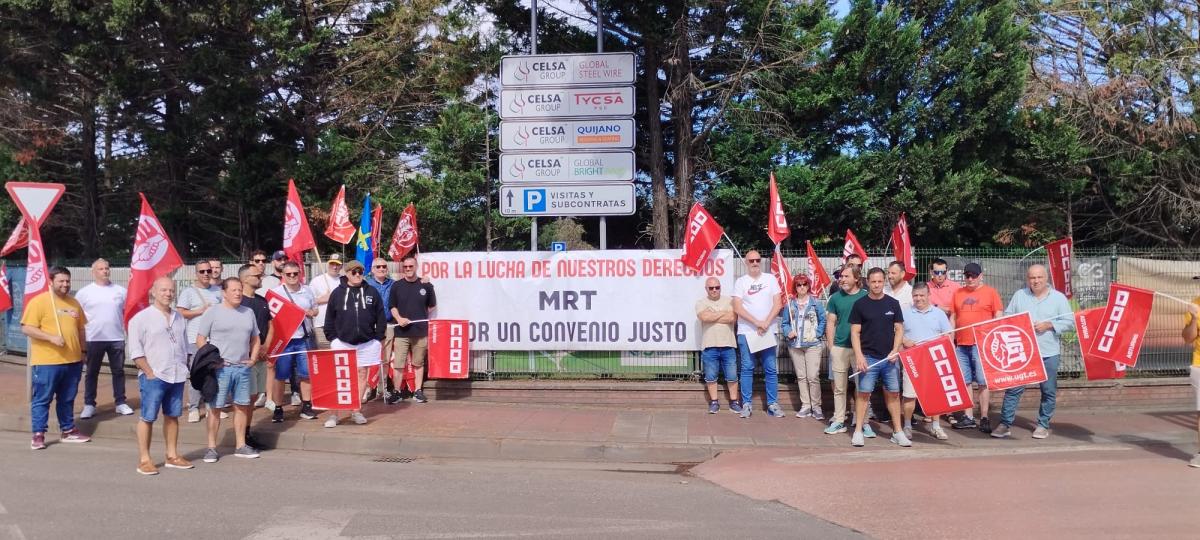 La plantilla de Moreda Riviere Trefilerías en la concentración de Santander