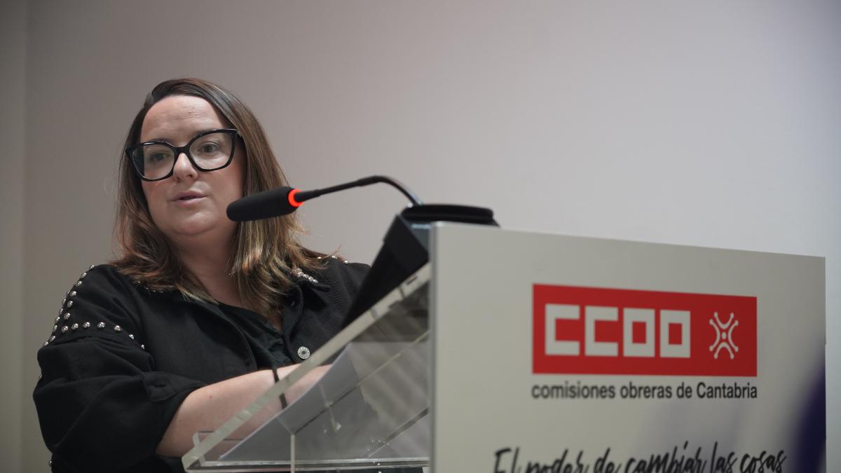 Rosa Mantecn, secretaria general de CCOO de Cantabria.