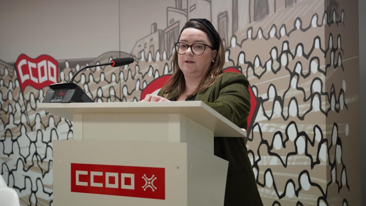 Rosa Mantecón, secretaria general de CCOO de Cantabria
