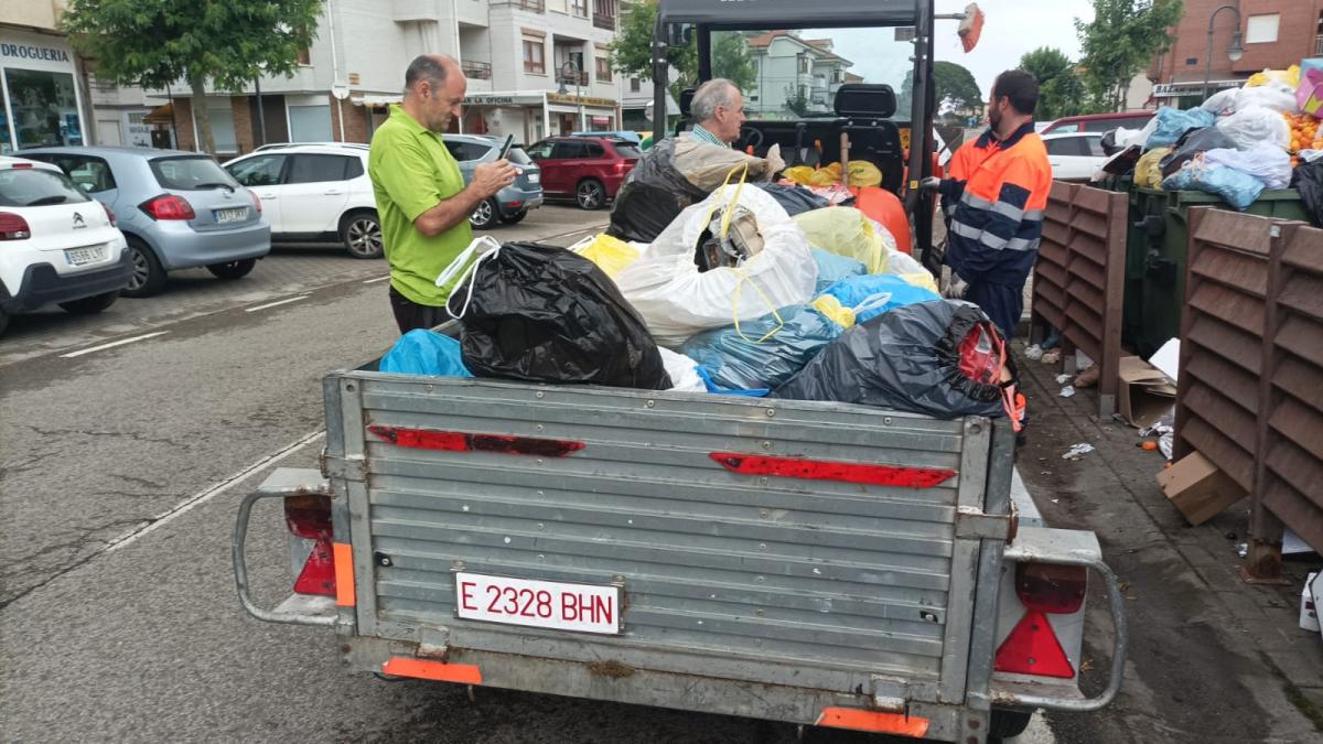 La federacin ha lamentado que se est recurriendo a personal externo para la recogida de residuos