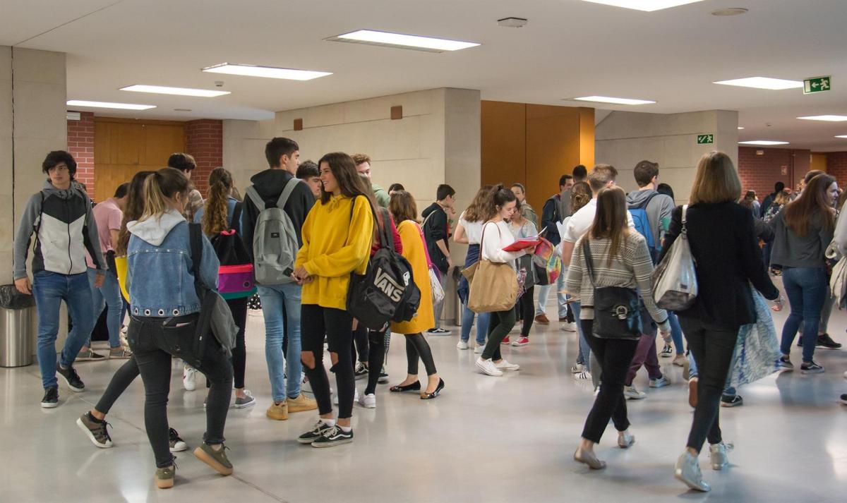 Estudiantes en una convocatoria pasada de las pruebas de acceso a la universidad