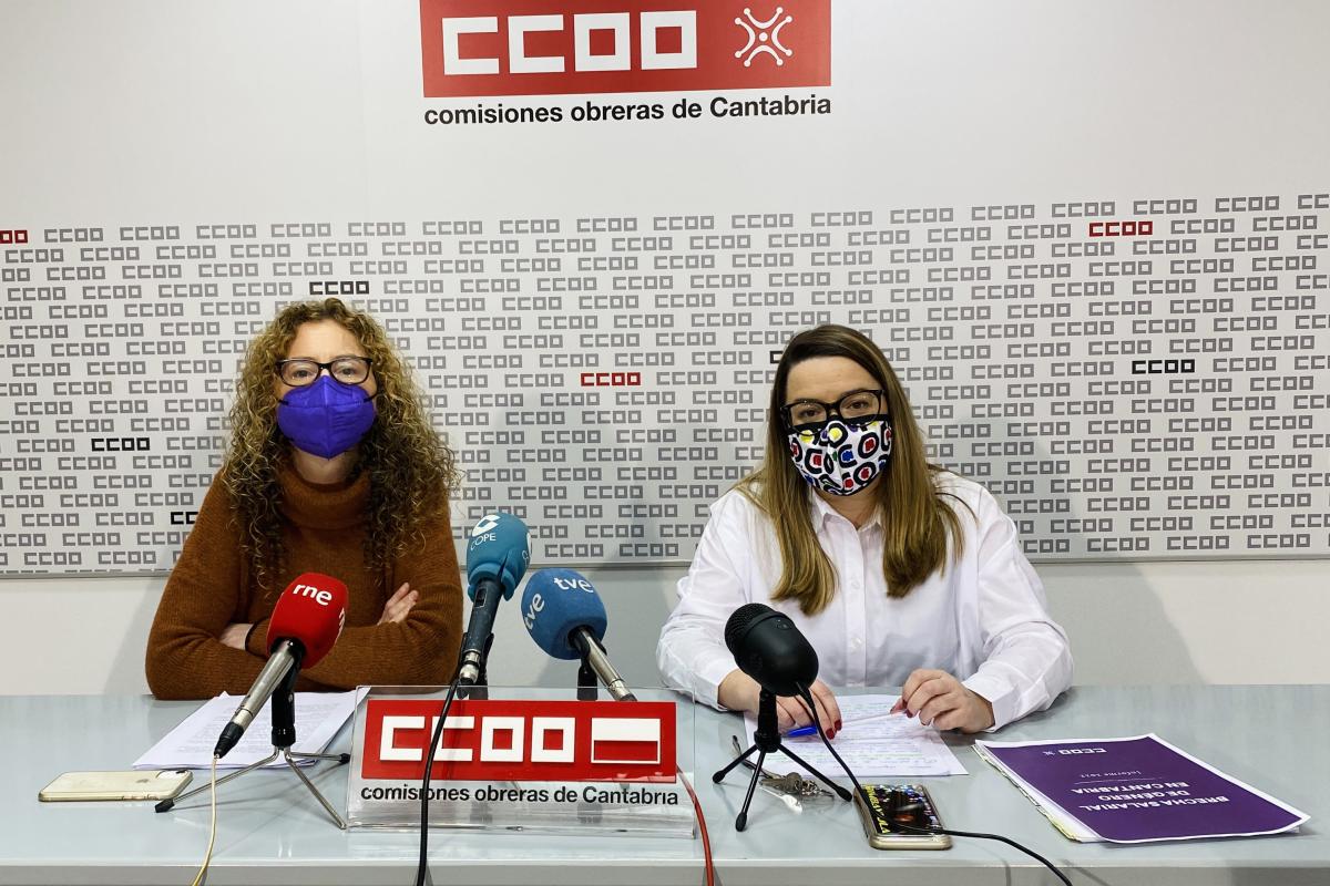 Rosa Mantecón, Secretaria General, y Laura Lombilla, Secretaria de Empleo de CCOO de Cantabria.