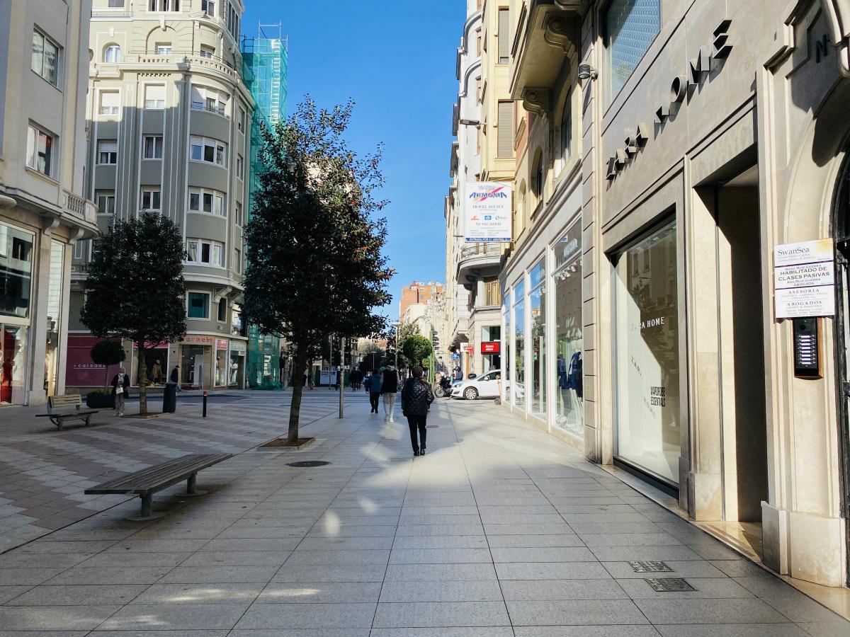 Calle comercial de Santander.